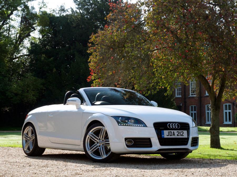  Audi TT 2.0 TFSI Quattro Roadster (8J) 2010 года  (UK) (фото 6 из 7)
